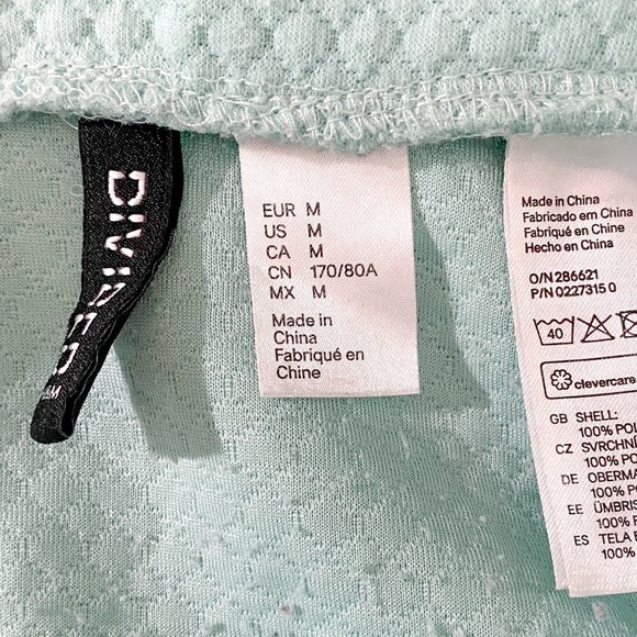 H&M fit and flare skirt - Picture 3 of 3